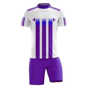 Uniforme de fútbol de tendencia superior para jóvenes adultos Uniforme de equipo de fútbol sublimado completamente personalizado Producción a granel - Product Image 1