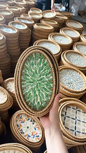 ที่รองแก้วหวายทรงสี่เหลี่ยมทำด้วยมือและทนทานลายดอกบัวสีน้ำเงิน - Product Image 6