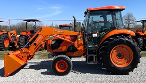 Bastante utilizado, 2015 K, ubota 707060 2W71H2,077 Hel nuestro viene con todos los accesorios y en buenas condiciones. - Product Image 2