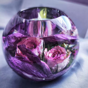 Portavelas de Resina y Madera Maciza Hecho a Mano de Lujo con Vela de Aromaterapia para Decoración de Mesa y Hogar - Product Image 1