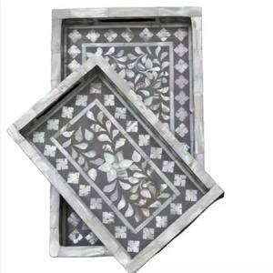 Plateau d'incrustation d'os de conception florale ethnique plat de service rond d'incrustation de résine pour la décoration de cuisine - Product Image 2