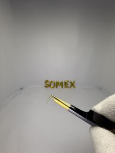 Pinzas de pestañas Premium de nuevo estilo de alta calidad, diseño antideslizante de mano, pinzas mejoradas - Product Image 4