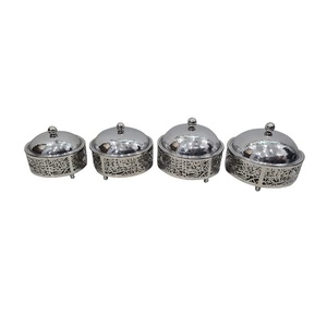 Casserole isolée au design élégant servant des aliments au prix de gros idée cadeau de pendaison de crémaillère lot de 4 - Product Image 1