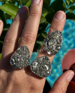 Anillos de Piedras Preciosas de Pirita Natural de Alta Calidad, Anillos de Moda de Piedras Preciosas de Latón Chapado en Plata de Ley al por Mayor, Joyería Impermeable - Product Image 2