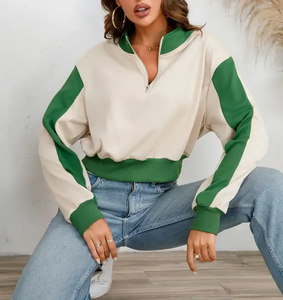 Sudaderas con capucha recortadas de mujer con cremallera de cuello alto y bloque de color en blanco personalizado - Product Image 3