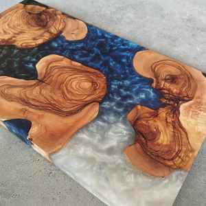 Planches à découper en bois de résine robustes, fabriquées à partir de bois d'acacia et de bois de manguier, garantissant une résistance et un équilibre - Product Image 6