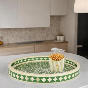 Plateau de service artisanal en os incrusté, très demandé, multi-usages pour le service, le rangement et la décoration de la maison, disponible au meilleur prix - Product Image 1