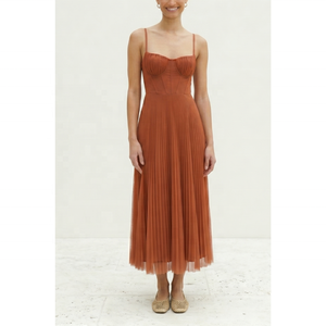 Vestido de Gala Midi Personalizado Verde Oliva Vintage con Escote Corazón, Plisado de Gasa y Tul, Corsé y Tirantes Finos para Fiesta de Graduación - Product Image 3