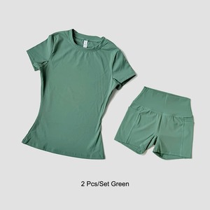 Shorts et haut de sport sans couture côtelés pour femmes Ensemble de sport/yoga 2 pièces Respirant Séchage rapide Spandex/Nylon - Product Image 4