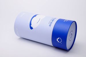 Boîte cylindrique écologique sur mesure Papier kraft et tube de papier d'art Avantage UV avec feuille et gaufrage pour oreiller de sieste - Product Image 3