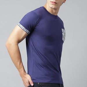 เสื้อยืดแขนสั้นผู้ชายแฟชั่นฤดูร้อน ผ้าถัก 100% ผ้าฝ้าย พิมพ์ลายตามสั่ง เป็นมิตรกับสิ่งแวดล้อม แห้งเร็ว สไตล์ลำลองสมาร์ท MOQ ต่ำ - Product Image 3