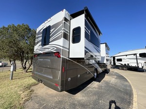 NOUVELLE CARAVANE DE VOYAGE T-I-F-F-I-N RV A-L-L-E--G-R-O BAY 38AB 2026 - Product Image 6
