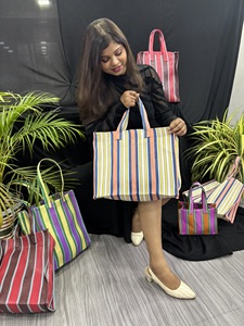 Eco-Friendly Custom Handloom Recycled Beach Cosmetic Bags Fashionable Striped Woven <b>Plastic</b> Shopping Cases with Reusable Zipper - Product Image 2