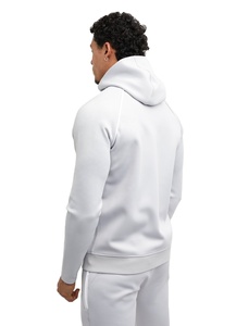 ชุดวอร์มลำลองแบบมีฮู้ดสำหรับผู้ชาย ลายเรียบ สีพื้น เป็นมิตรกับสิ่งแวดล้อม แบบสองชิ้น สำหรับฤดูหนาว พร้อมโลโก้และสีที่ปรับแต่งได้ - Product Image 2