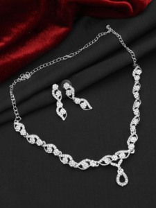 Alex Jewellery -ชุดสร้อยคอเพชรออสเตรียลายดอกไม้สง่างาม - Product Image 2