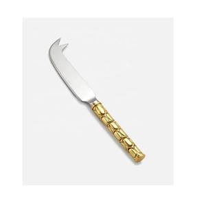 Fourchette élégante avec poignée dorée Couverts élégants et durables de qualité supérieure, parfaits pour les repas sophistiqués et les occasions spéciales - Product Image 2