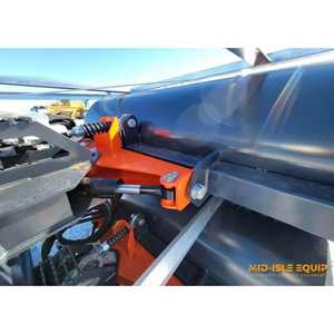 Accesorio de Escoba para Minicargadora WIG SQ1550550 con Ángulo de 72 Grados para Uso en Exteriores y Patios - Product Image 2