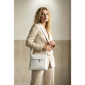 Autentica Borsa a Tracolla Italiana 26067 per Donna in Morbida Pelle Dollaro e Coccodrillo - Product Image 2