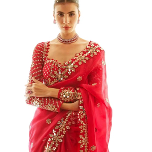 Sari complet en faux georgette de qualité lourde, travail de séquence lourd de 5 mm, couleur rouge, longueur longue, tenue de créateur pour le festival Karva Chauth - Product Image 1