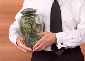 Urnes de crémation souvenir noir pour cendres humaines urne de crémation souvenir en métal cendres urne commémorative artisanale taille personnalisée funéraire - Product Image 5