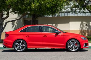 AUDI RS3 2018 USADO, Volante a la Izquierda/Derecha - Product Image 3