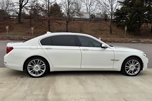 Modèle rare de turbodiesel BMW 740Ld xDrive 2015, transmission intégrale, intérieur blanc opale individuel - Product Image 2