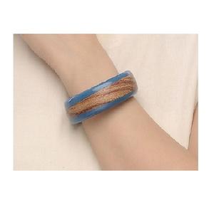 Meilleure vente Bracelets de mode de haute qualité pour femmes à usage professionnel Ensemble 3 pièces en bois et résine Meilleure vente Bijoux pour femmes - Product Image 2