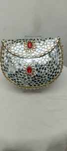 Nouveauté Sac en métal argenté mosaïque Femme Pochette unique Perle Plaqué or Luxe Charme Pochette Femme Mariage Design créatif - Product Image 4