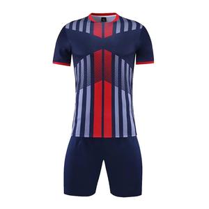 Personnalisation de l'uniforme de football Maillot d'entraînement de football Vêtements verts Adultes et enfants Ensembles de maillots de football à manches courtes - Product Image 5
