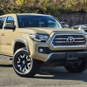 CLEAN 2017 para Tacoma TRD off Road V6 Double Cab 4WD Left Hand Drive - Product Image 1