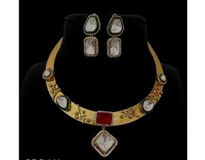 Hermoso Juego de Pendientes y Colgante de Moissanita y Kundan con Baño de Oro, Joyería de Diseño para Mujer, Compromiso, Boda - Product Image 3