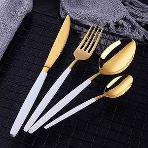 Ensemble de couverts en métal au design attrayant avec poignée mince en émail blanc fini or pour les ensembles de couverts de vaisselle de table à manger - Product Image 1