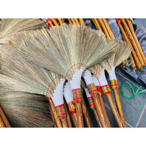 Escoba de hierba sostenible Eco2go Vietnam con cerdas suaves de mango largo para una función portátil de barrido suave - Product Image 5