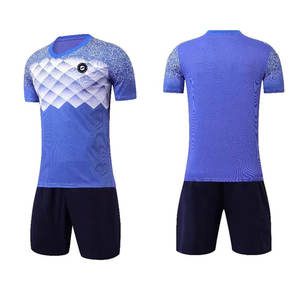 Último diseño nuevo estilo uniforme de fútbol de calidad superior color sólido uniforme de fútbol para la venta - Product Image 1