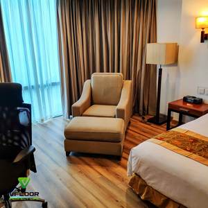 Venta al por mayor de lujo interior de PVC SPC suelo de alta calidad resistente al desgaste suelo de tablones de vinilo diseño moderno sistema de bloqueo de clic - Product Image 2