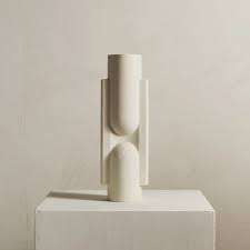 Jarrón esculpido de Metal moderno hecho a mano Noir con acabado texturizado para temas de decoración minimalista florero - Product Image 3