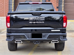 GMMCC Sierra 1500 Elevation Crew Cab 4x4 2025, Gasolina, Bajo Kilometraje - Product Image 3