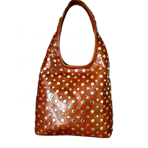 Sac Hobo Vintage en Cuir Marocain Clouté pour Femme - Sac Fourre-tout Magnétique Premium en Cuir Pleine Fleur Or Foncé - Style Punk Y2K - Product Image 4
