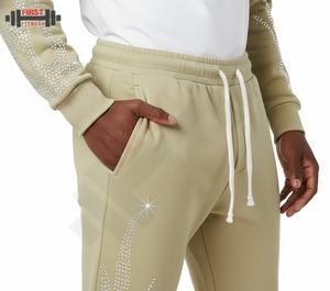 Conjunto Deportivo Personalizado 100% Algodón French Terry con Efecto Desgastado, Decoloración al Sol y Lavado Ácido, Sudadera con Capucha y Pantalones Deportivos con Cremallera, Impresión Serigrafiada OEM, 400 Gsm - Product Image 4