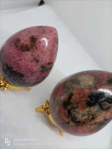 Œuf de Rhodonite Naturelle Polie, Pierre de Cristal Rose et Noire, Gemme pour la Guérison, la Méditation, la Décoration Intérieure et la Collection de Cadeaux - Product Image 3
