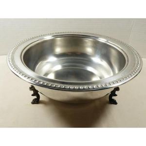 Bol de service en métal doré à larges bords avec finition miroir et idéal pour les dîners officiels et les fêtes haut de gamme - Product Image 3