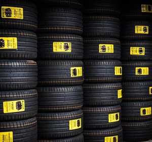 En stock Pneus de camion d'occasion testés à l'air Prix bon marché Meilleure qualité Expédition rapide Remises en gros Acheter maintenant Commandes en gros - Product Image 2