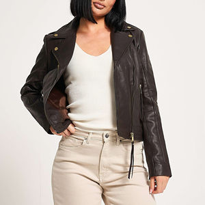 Veste respirante à manches longues en cuir véritable à la mode pour femmes avec traitement tricoté hiver personnalisable de haute qualité - Product Image 6