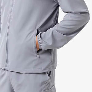 Conjunto de pantalones cortos cortavientos hechos a medida de fábrica Conjunto de pantalones cortos cortavientos duraderos de diseño único para hombres - Product Image 5