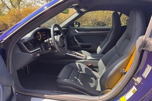 รถปอร์เช่ 911 Turbo S Cabriolet ปี 2022 มือสอง สภาพดี - Product Image 2