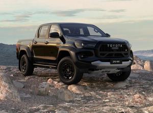 Camioneta Híbrida GR Sport Versión Europea 2024-2025, 48V, 2.8T, 4x4, Diésel, Color Oscuro, Motor Turbo Izquierdo Alemán R17 - Disponible para la Venta - Product Image 2