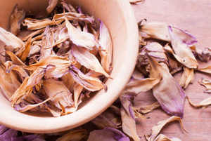 Pétales de lotus déshydratés Délicieux et riches en saveur au Vietnam à vendre Faire du thé aux herbes - Product Image 3