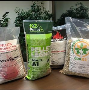 Granulés de bois ENplus-A1 de haute qualité Briquettes Combustible de cuisson Prix ​​bas - Product Image 4