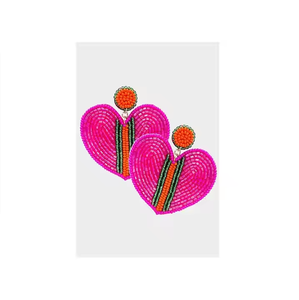 Pendientes bordados colgantes con diseño de medio círculo de ganancias con cuentas para niña Diseño clásico hecho a mano por Artesanías MD - Product Image 2