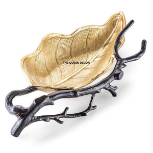 Mesa de Aluminio Resistente de Estilo Vintage para Exhibir Dulces, Frutos Secos o Joyas, Forma Única, Acabado Negro, Tazón Decorativo - Product Image 6